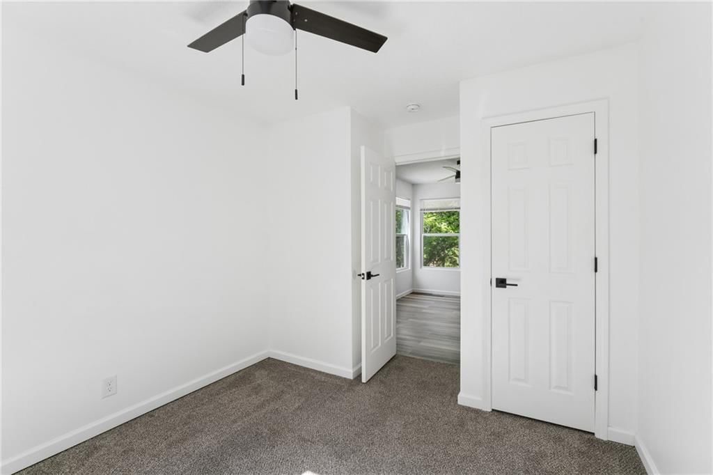 109 Maple Drive — photo 17