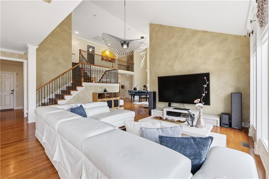 15505 Canterbury Street — photo 8