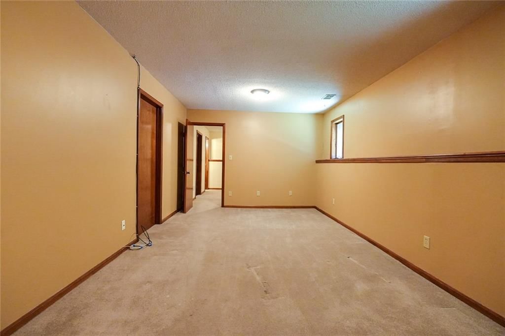 2811 Englewood Terrace — photo 2