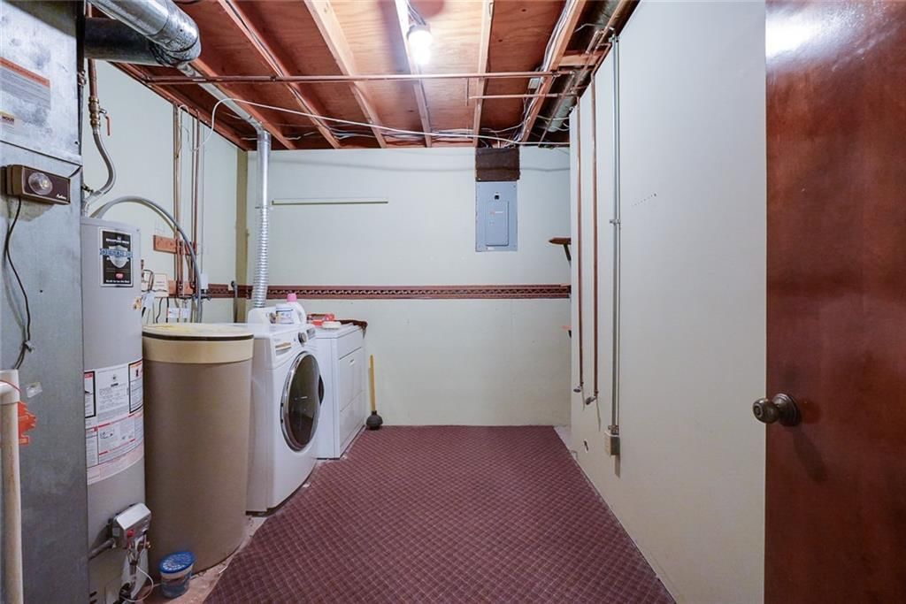 2811 Englewood Terrace — photo 8