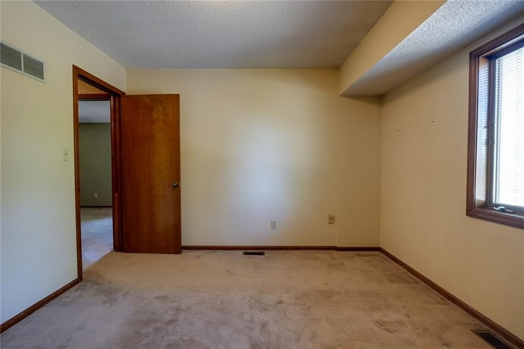 2811 Englewood Terrace — photo 16