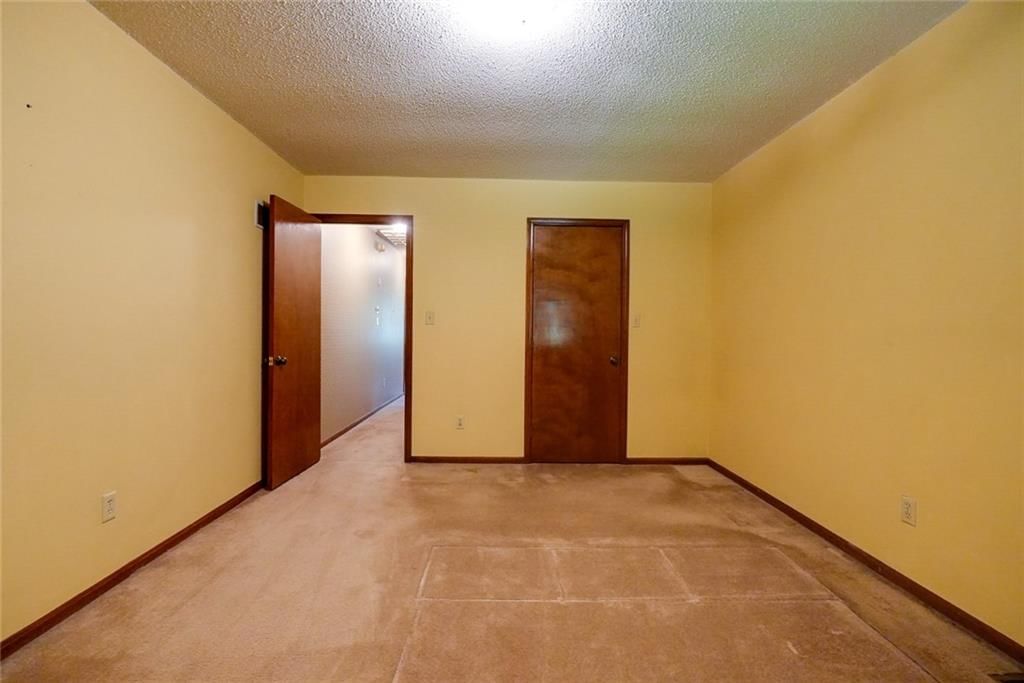 2811 Englewood Terrace — photo 23