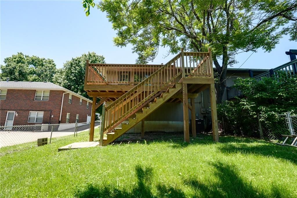 2811 Englewood Terrace — photo 28