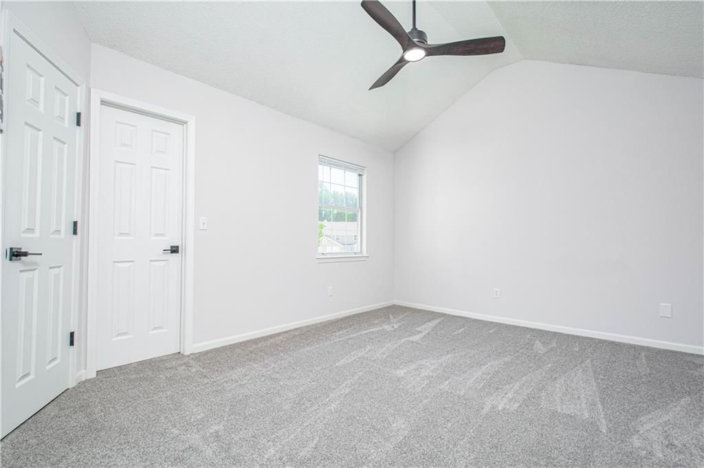 4612 NE Whispering Winds D Drive — photo 10
