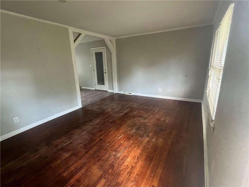 6010 E 149TH Street — photo 3