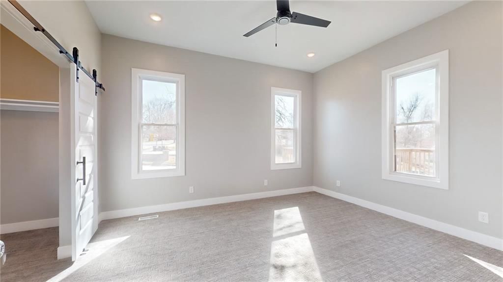 2110 Ashland Avenue — photo 15