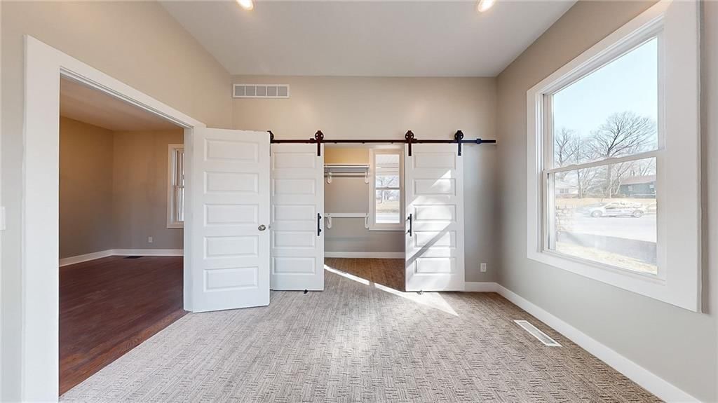 2110 Ashland Avenue — photo 19