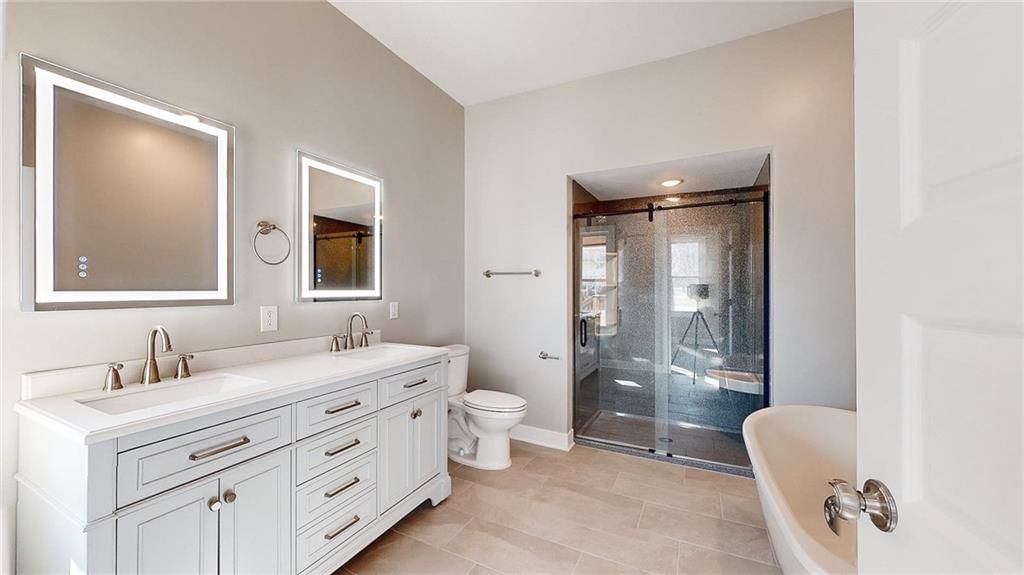 2110 Ashland Avenue — photo 21
