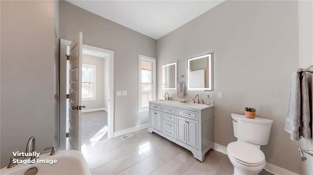 2110 Ashland Avenue — photo 22