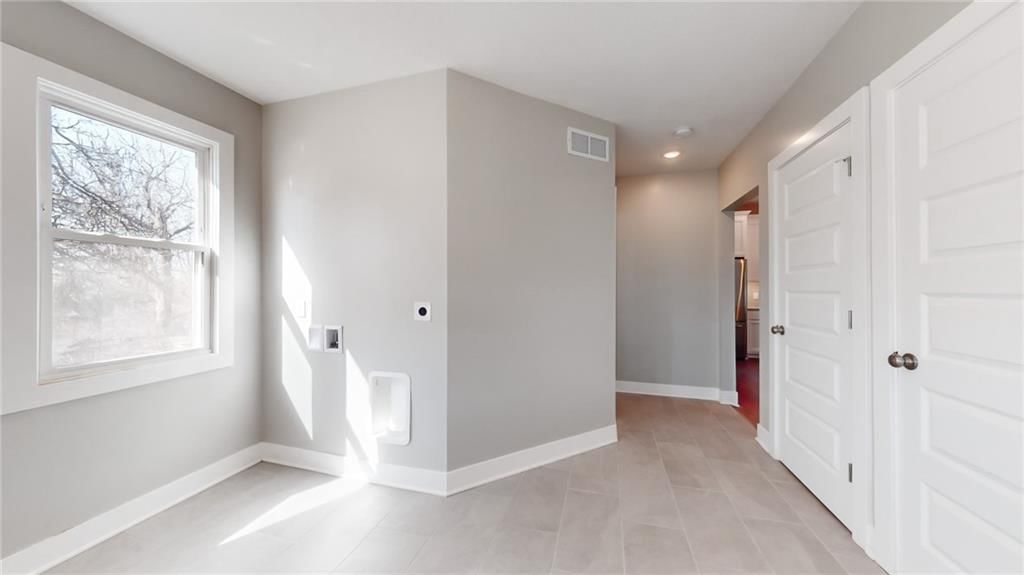 2110 Ashland Avenue — photo 25