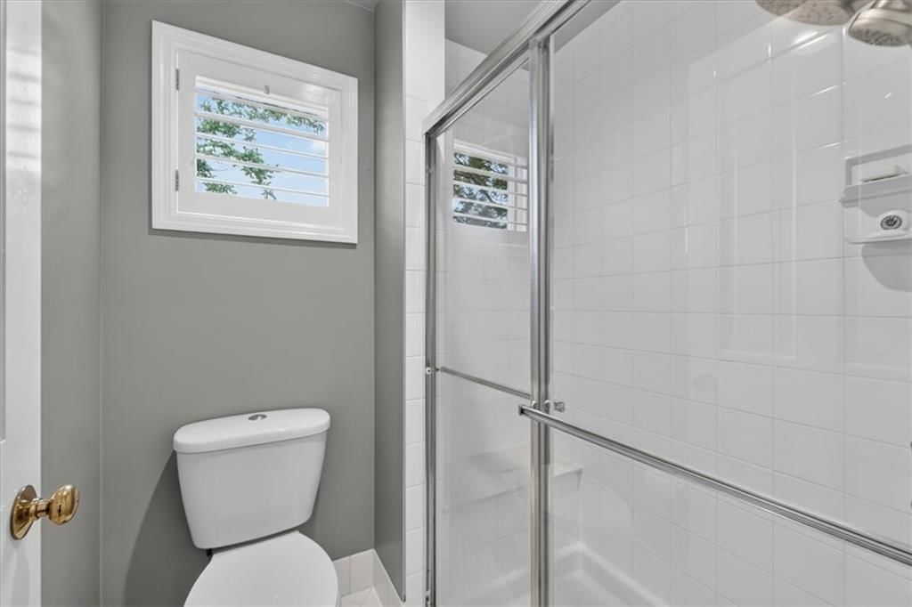 5226 Mercier Street — photo 49
