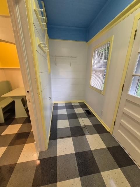 541 S Huttig Avenue — photo 16