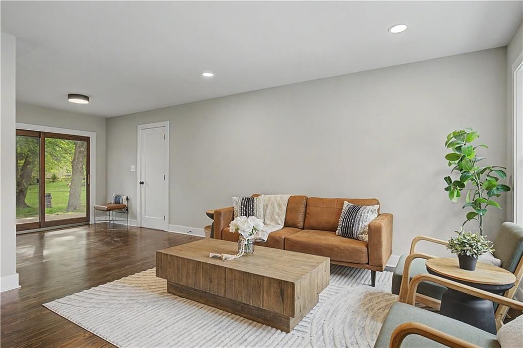 9918 Benson Street — photo 6