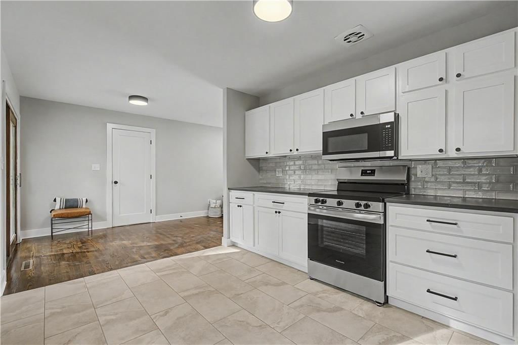 9918 Benson Street — photo 12