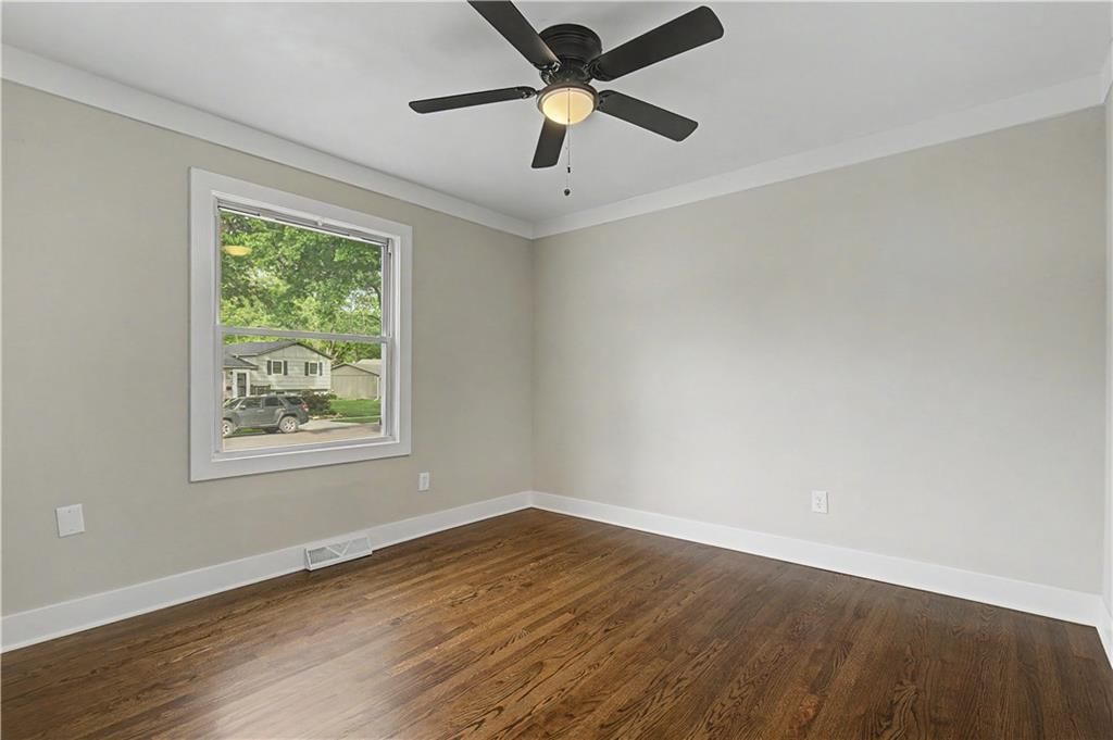 9918 Benson Street — photo 15