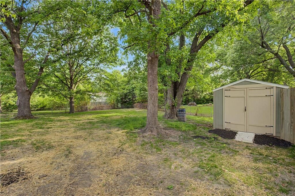 9918 Benson Street — photo 25