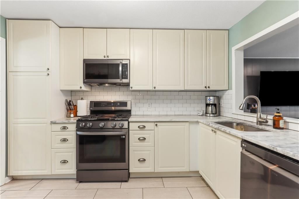 6109 W 54th Street — photo 7