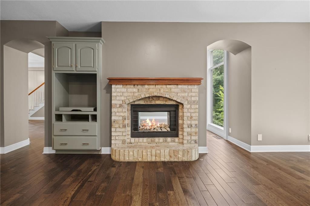 5812 MANOR Lane — photo 21