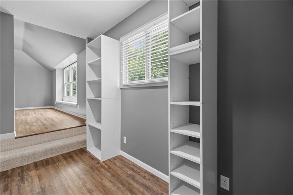 5812 MANOR Lane — photo 33