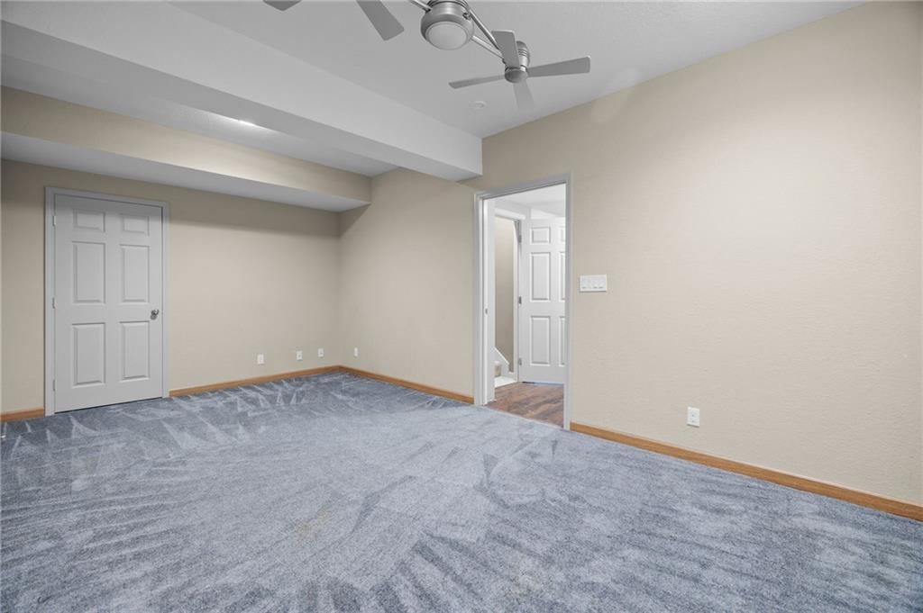 5812 MANOR Lane — photo 41