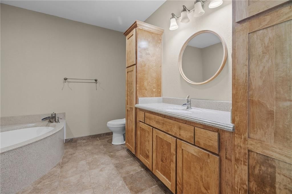 5812 MANOR Lane — photo 42