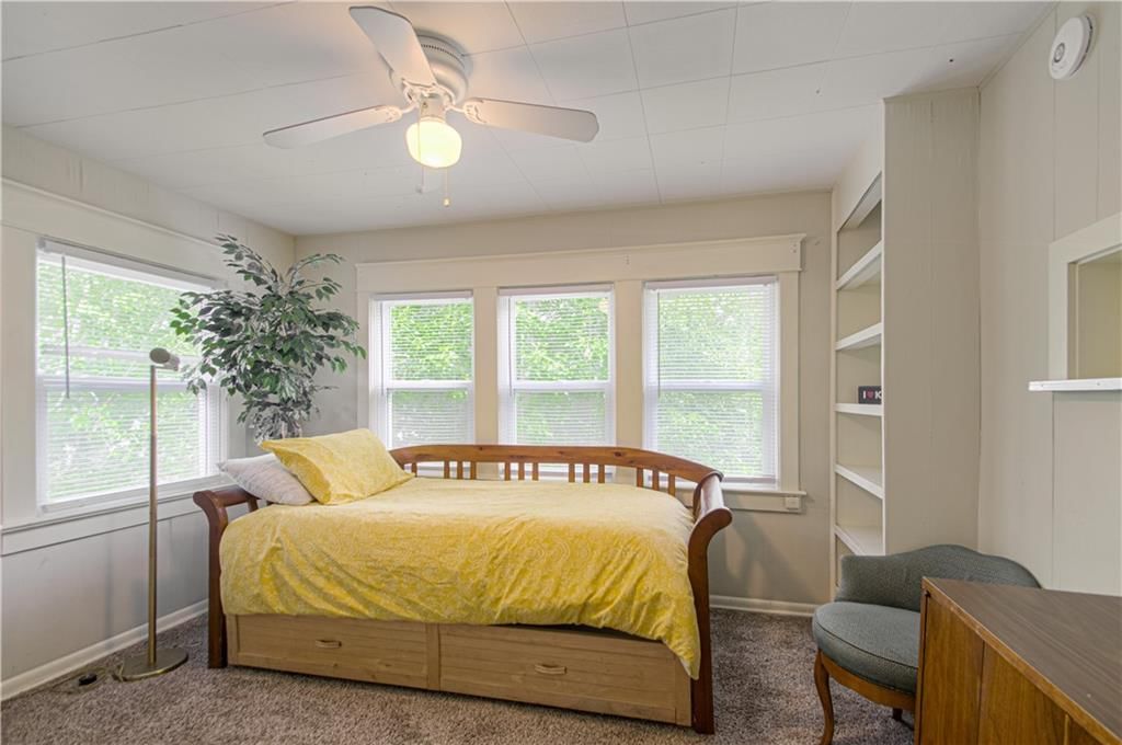 4215 Oak Street — photo 31