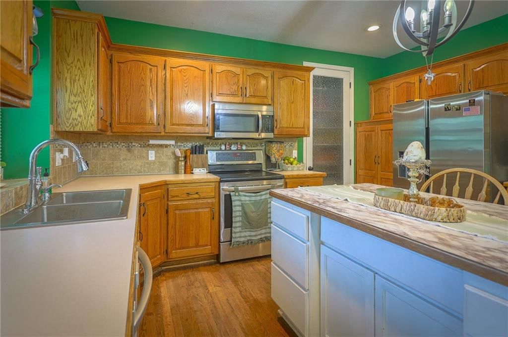1437 Coventry Lane — photo 9