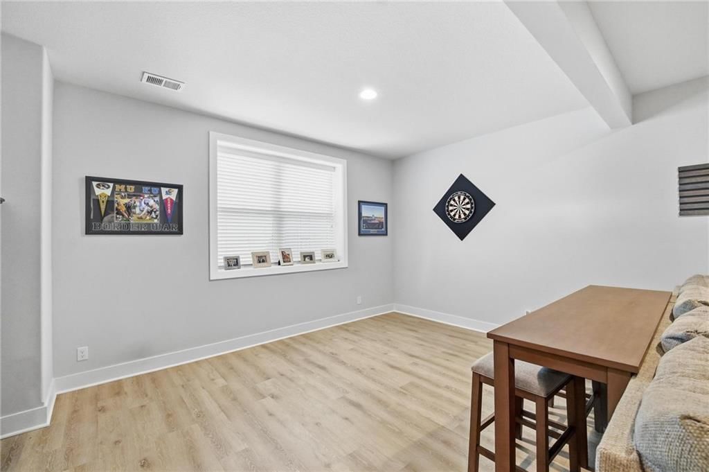161 NW Carson Drive — photo 22