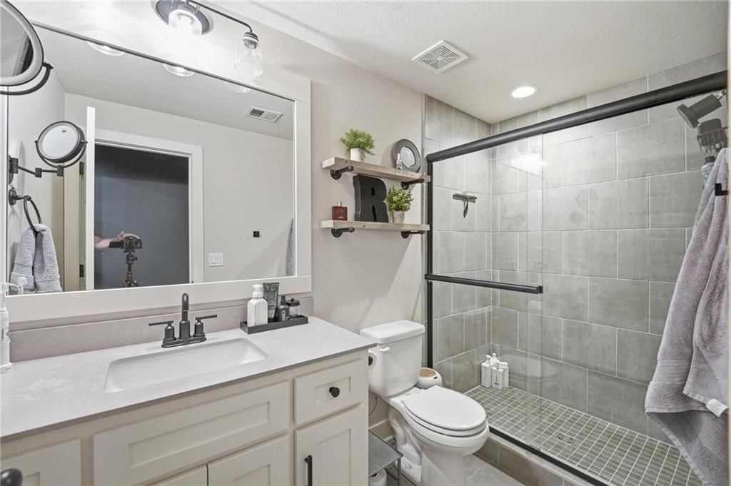 161 NW Carson Drive — photo 26