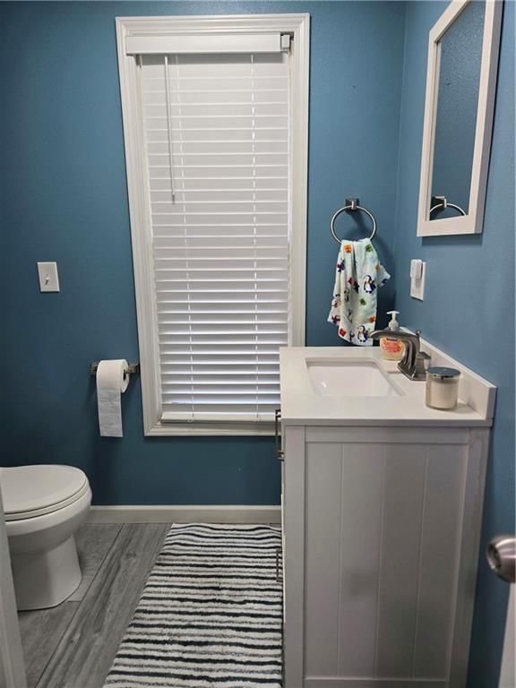 422 W 9th Street — photo 12