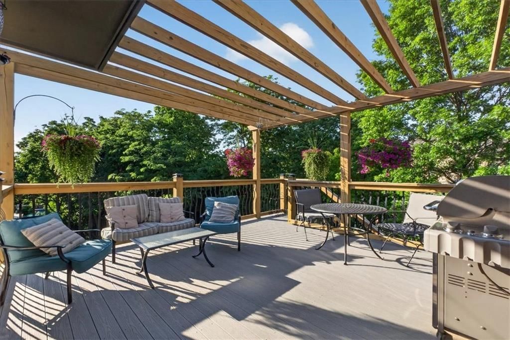 2313 NE Lake Breeze Lane — photo 10