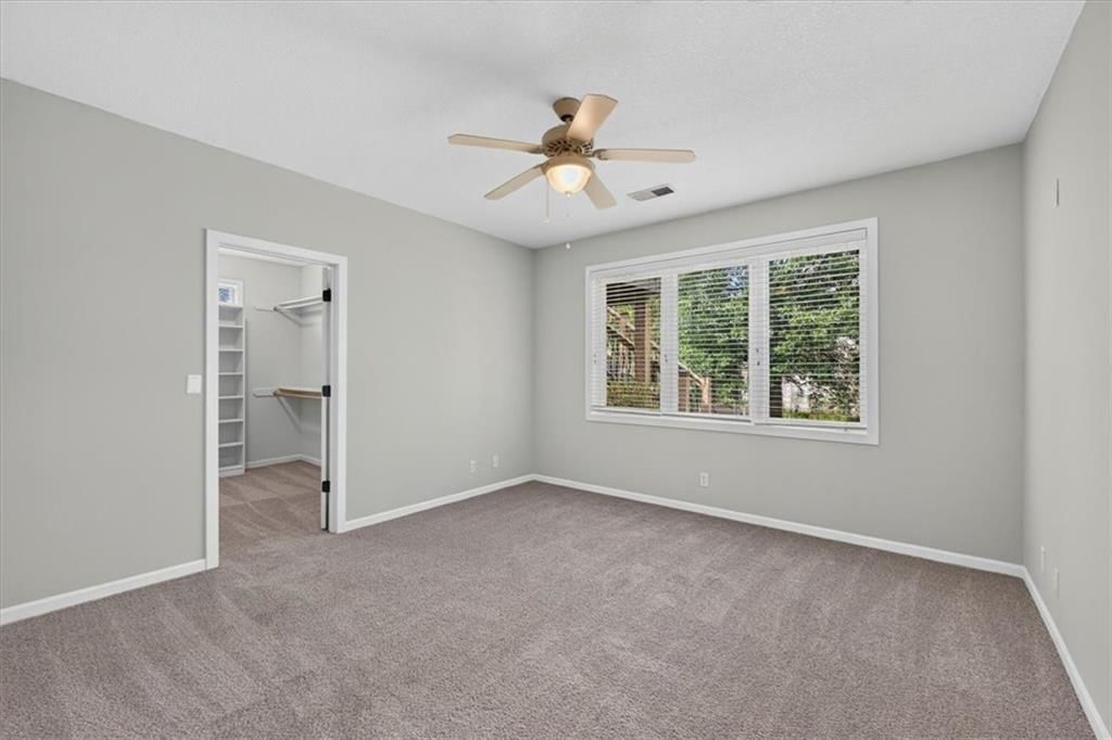 2313 NE Lake Breeze Lane — photo 35