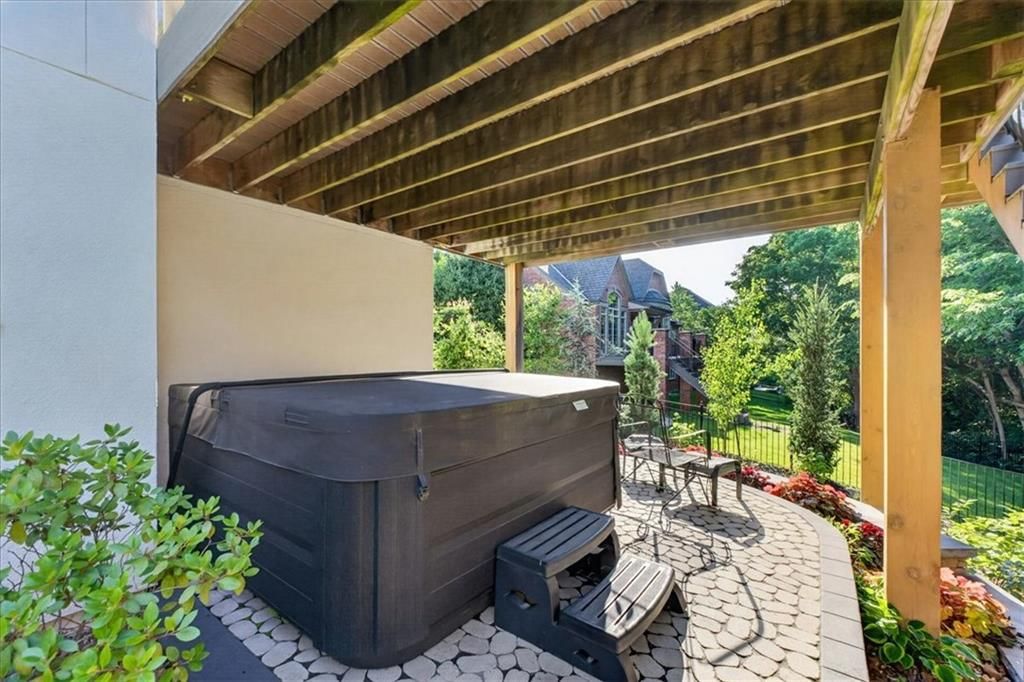 2313 NE Lake Breeze Lane — photo 45