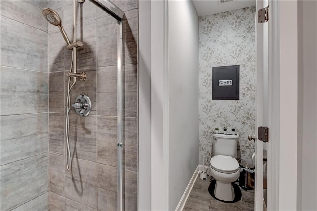 415 E 166th Court — photo 30