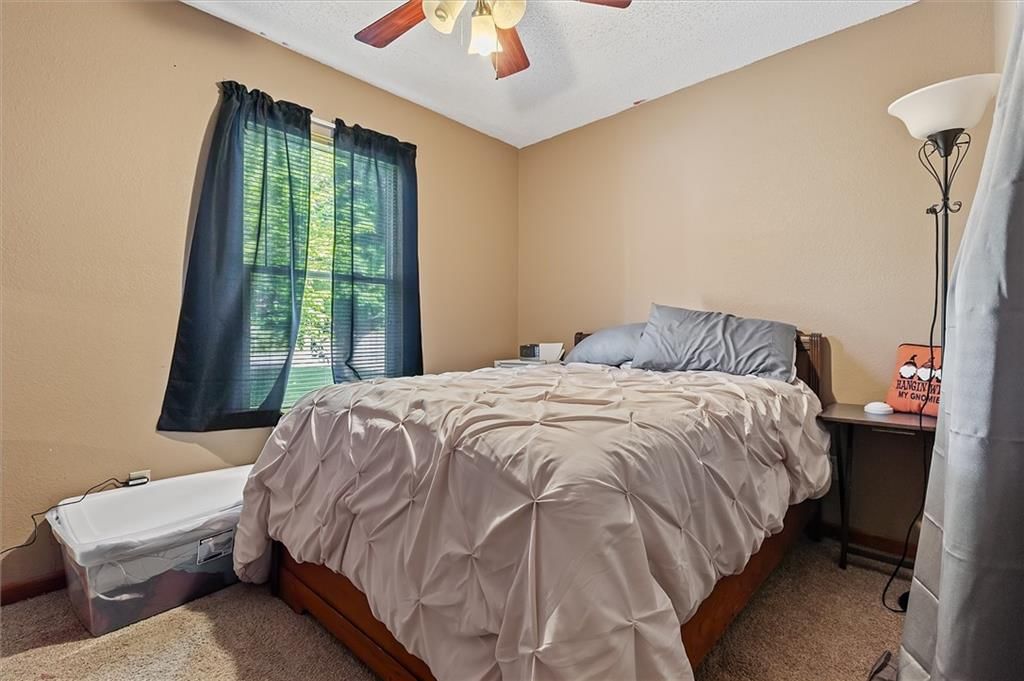 908 Broadway Street — photo 15
