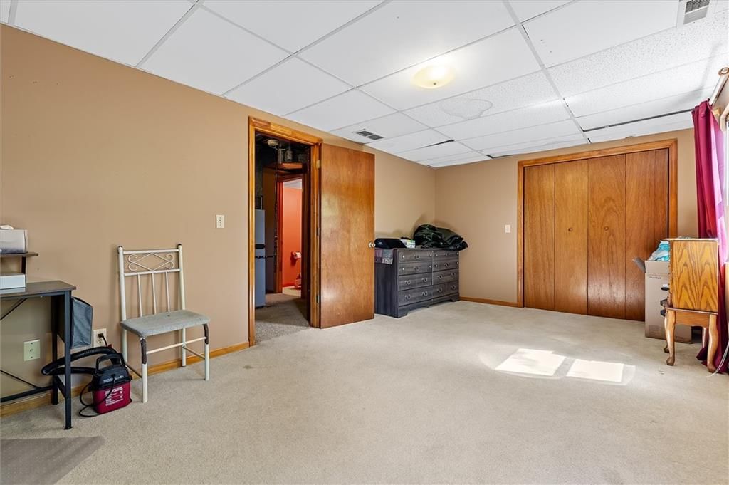 908 Broadway Street — photo 23