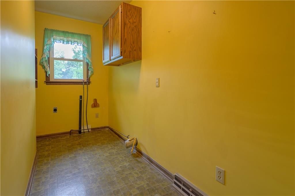 301 Dunns Lane — photo 6