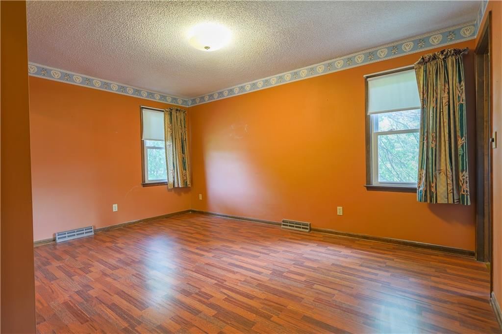 301 Dunns Lane — photo 12