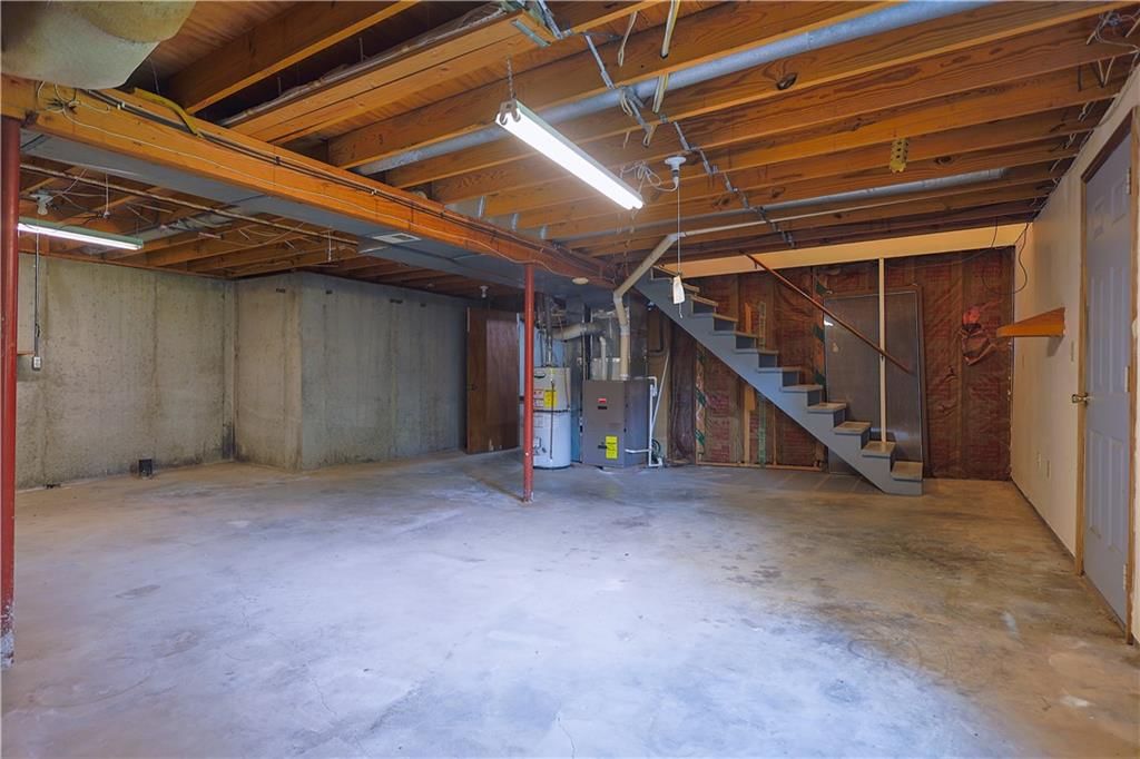 301 Dunns Lane — photo 16