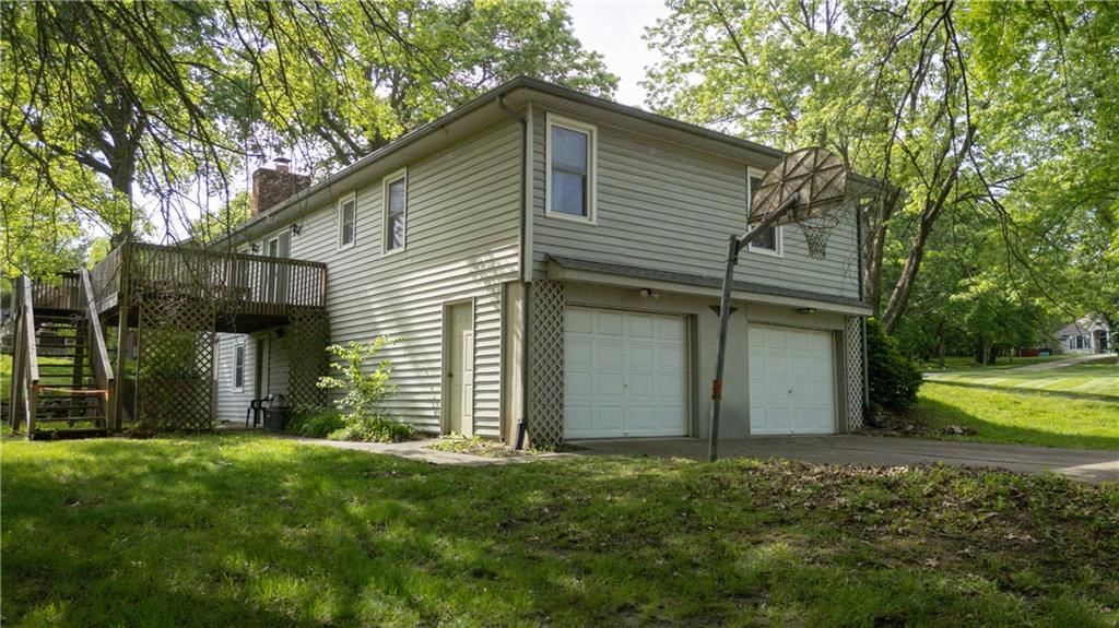 301 Dunns Lane — photo 19