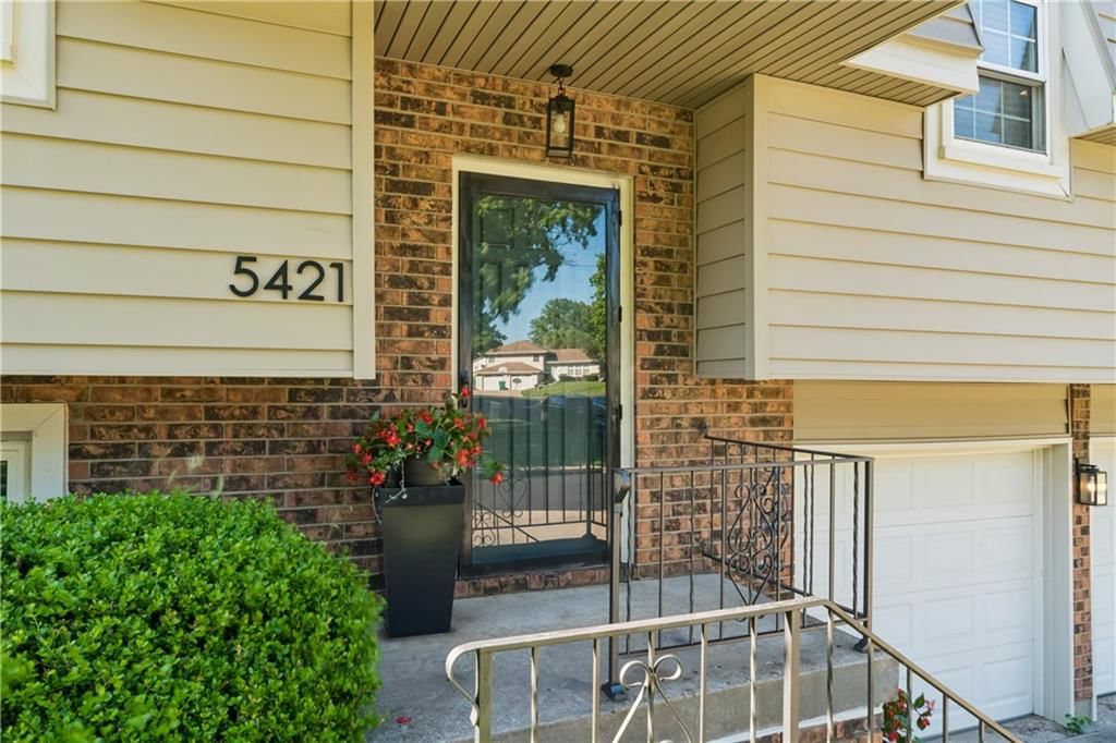 5421 Crest Drive — photo 4