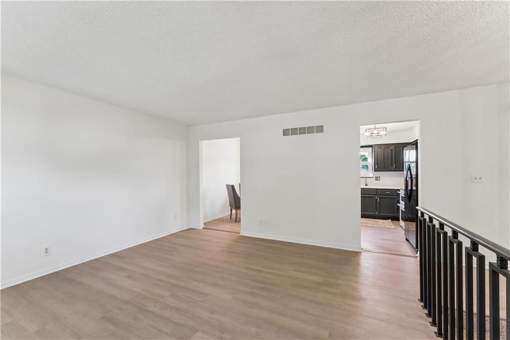 5421 Crest Drive — photo 9