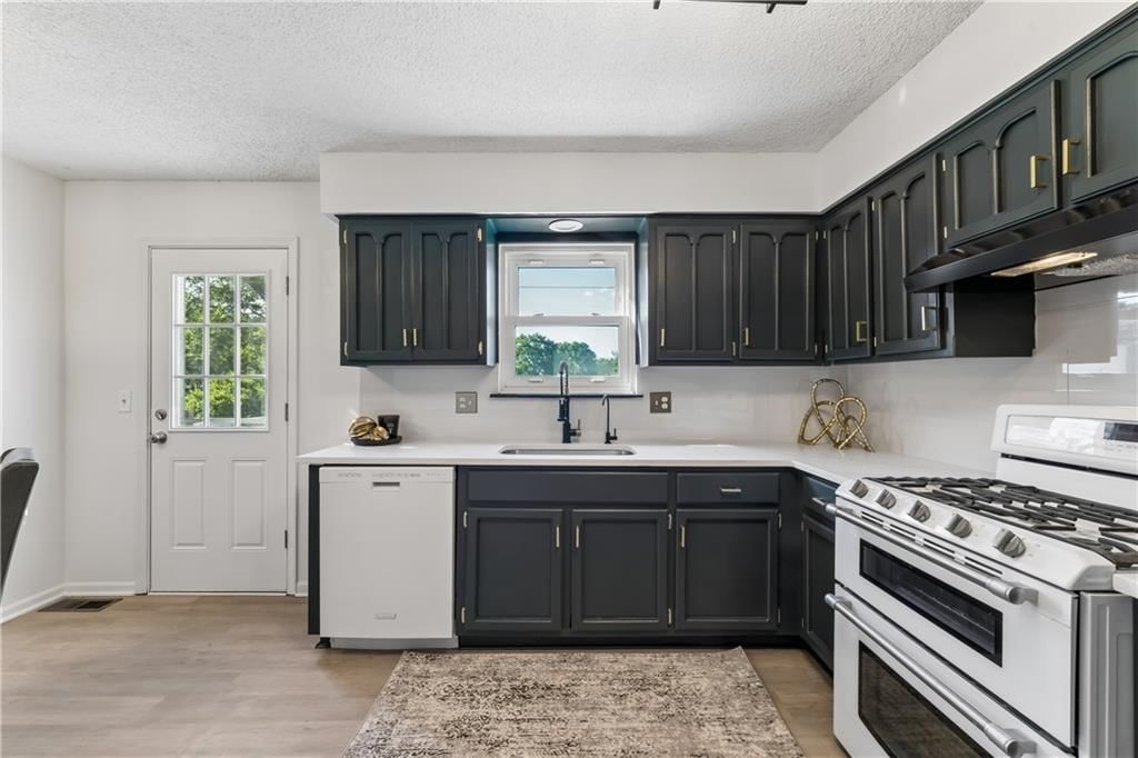 5421 Crest Drive — photo 13