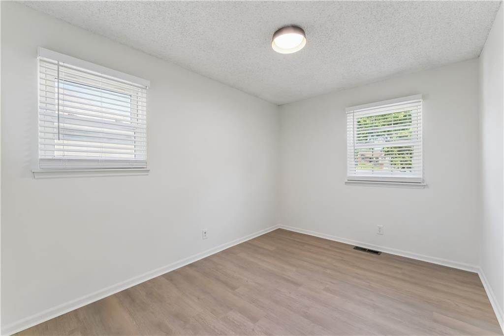 5421 Crest Drive — photo 24