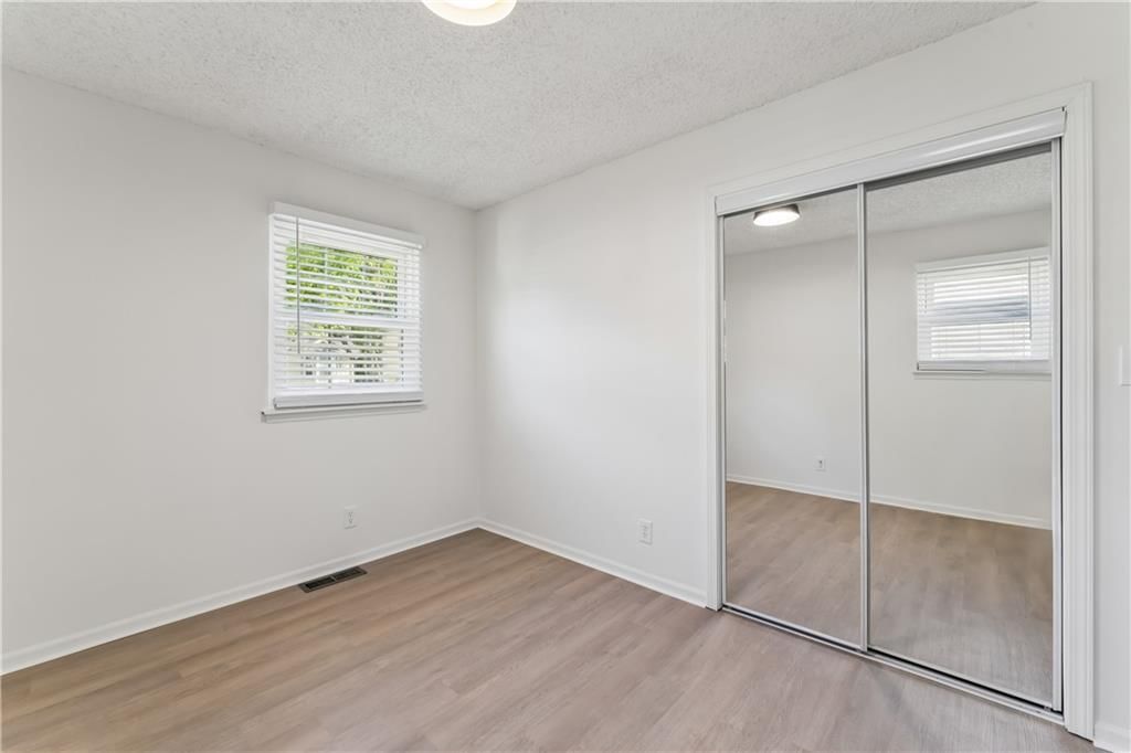 5421 Crest Drive — photo 25
