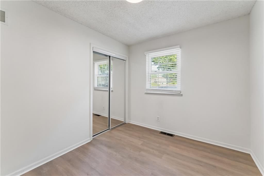 5421 Crest Drive — photo 29