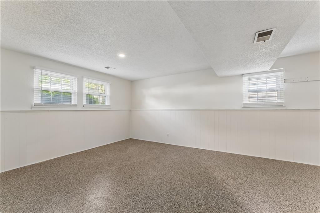 5421 Crest Drive — photo 36