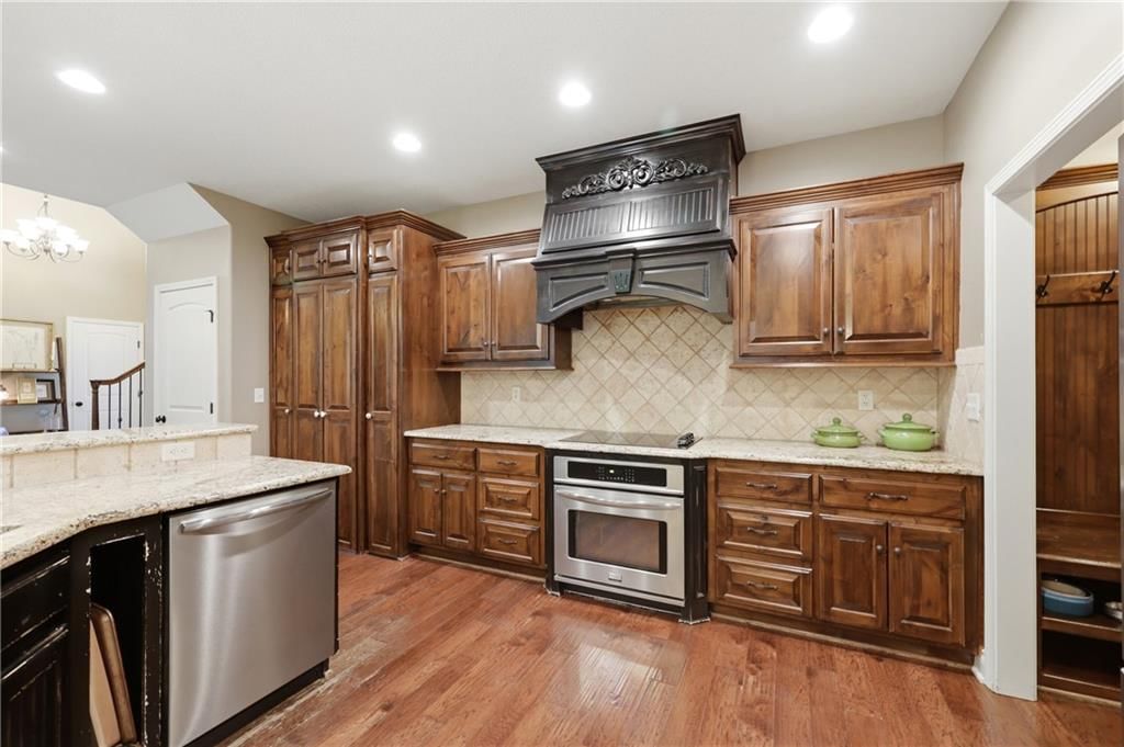 1413 NE Kenwood Circle — photo 12