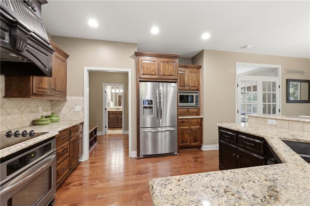 1413 NE Kenwood Circle — photo 14