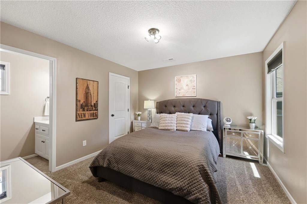 1413 NE Kenwood Circle — photo 35